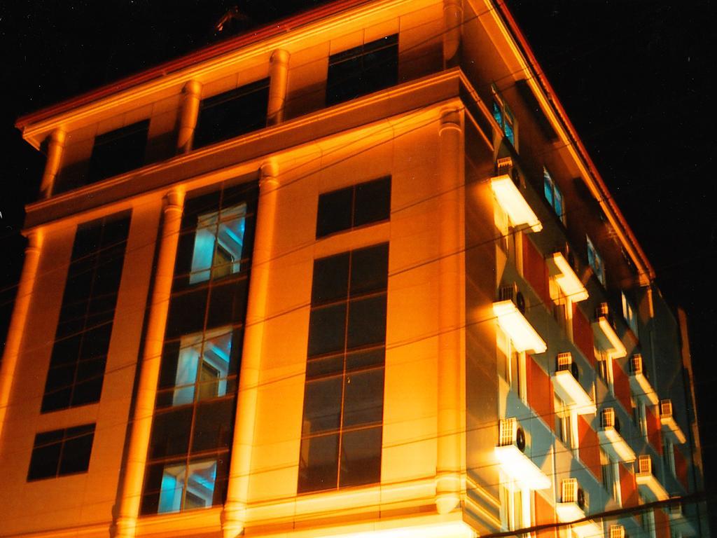 The Chakrie Residency Hotel Tirupati Eksteriør billede
