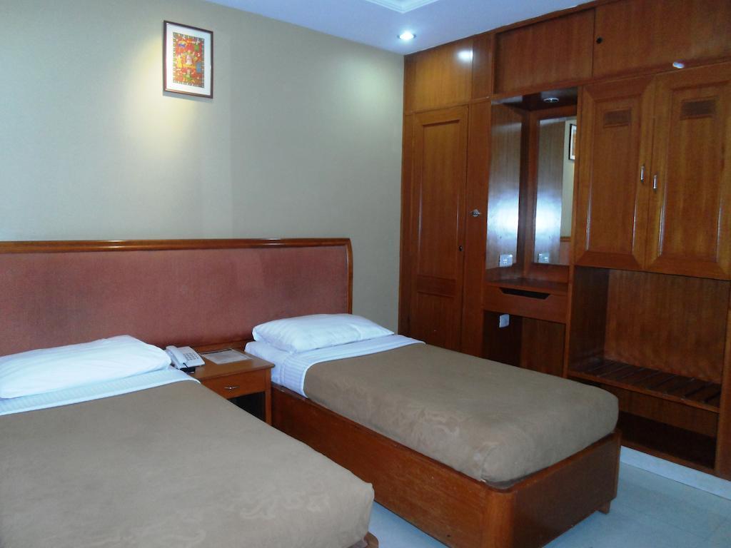 The Chakrie Residency Hotel Tirupati Eksteriør billede
