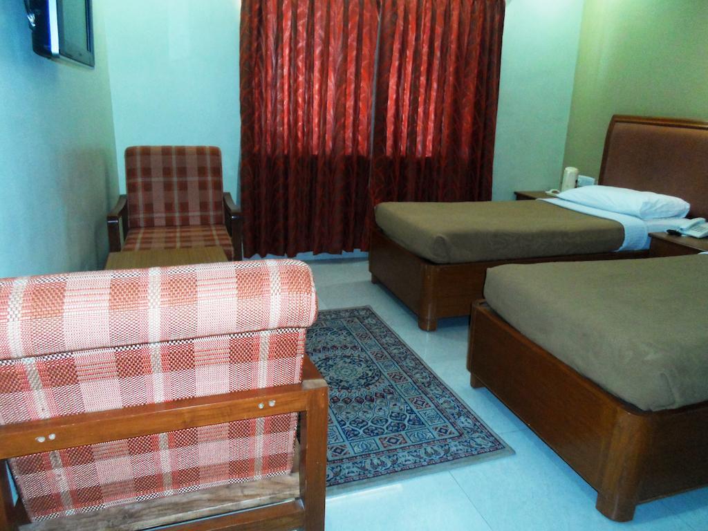 The Chakrie Residency Hotel Tirupati Eksteriør billede