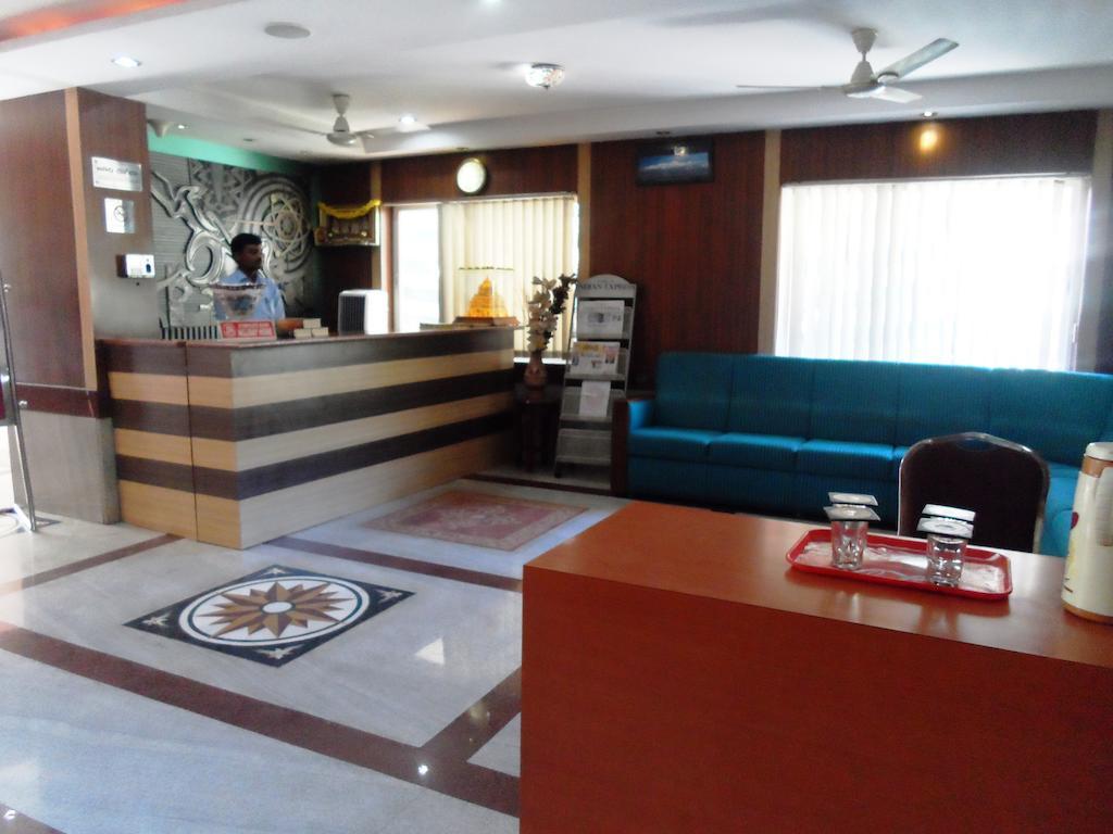 The Chakrie Residency Hotel Tirupati Eksteriør billede